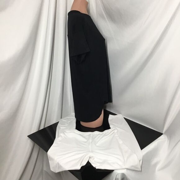 Amazon Essentials Relaxed Tee + Thermal Bottom A7 - Picture 3 of 5